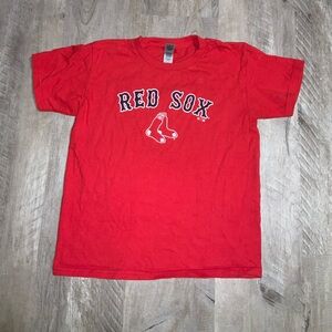 (Bin 8) GILDAN, ‘Red Sox’ baby tee, Size S